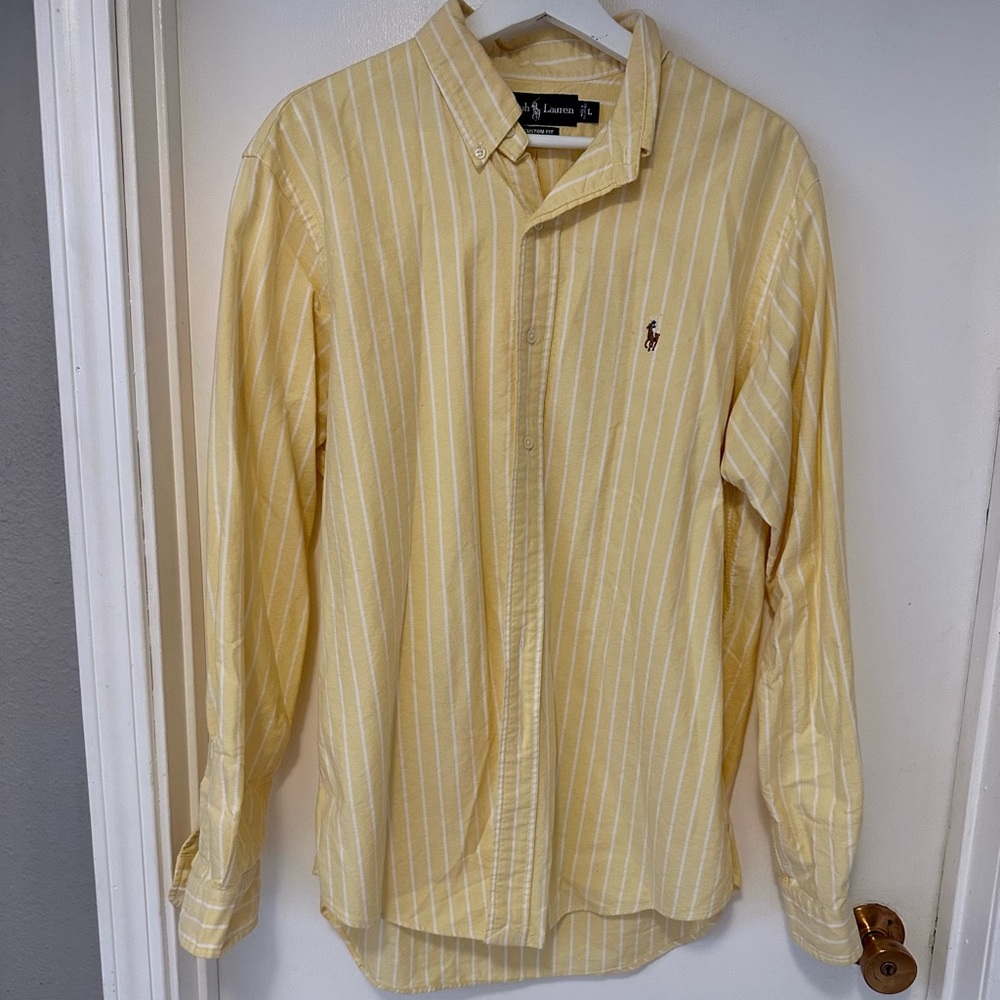 Ralph Lauren men’s size large custom fit button down long sleeve shirt